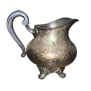 1930s Reed & Barton creamer serveware